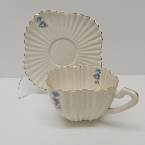 Vtg Shell China Ruffled Square Teacup & Saucer Set With Blue Flowers & Gold Trim - Picture 1 of 8
